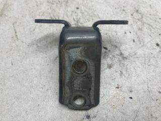 bontott TOYOTA AVENSIS T25 Jobb hátsó Alsó Zsanér