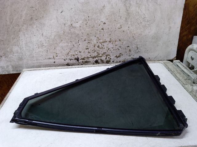 bontott TOYOTA AVENSIS T25 Jobb hátsó Fixüveg (Ajtóban)