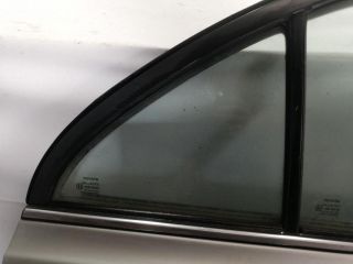 bontott TOYOTA AVENSIS T25 Jobb hátsó Fixüveg (Ajtóban)