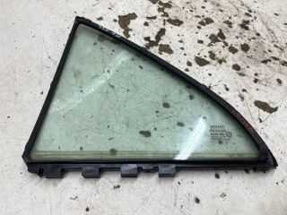 bontott TOYOTA AVENSIS T25 Jobb hátsó Fixüveg (Ajtóban)