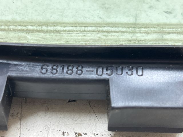 bontott TOYOTA AVENSIS T25 Jobb hátsó Fixüveg (Ajtóban)