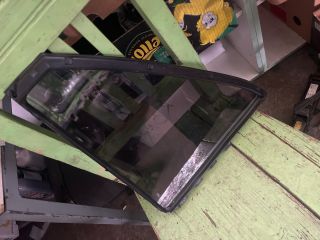 bontott TOYOTA AVENSIS T25 Jobb hátsó Fixüveg (Ajtóban)