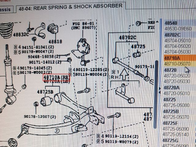 bontott TOYOTA AVENSIS T25 Jobb hátsó Hosszlengőkar