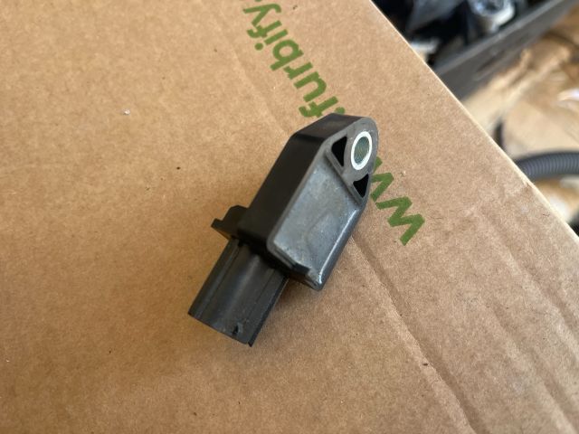 bontott TOYOTA AVENSIS T25 Jobb hátsó Oldal Ütközés Érzékelő