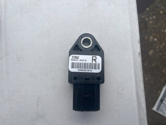 bontott TOYOTA AVENSIS T25 Jobb hátsó Oldal Ütközés Érzékelő