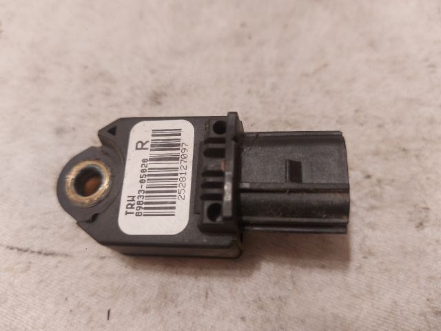 bontott TOYOTA AVENSIS T25 Jobb hátsó Oldal Ütközés Érzékelő