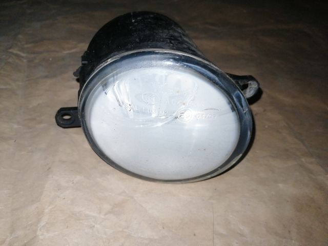 bontott TOYOTA AVENSIS T25 Jobb Ködfényszóró