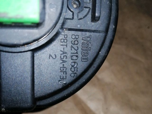 bontott TOYOTA AVENSIS T25 Jobb Ködfényszóró