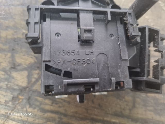 bontott TOYOTA AVENSIS T25 Jobb Kormánykapcsoló Ablaktörlő