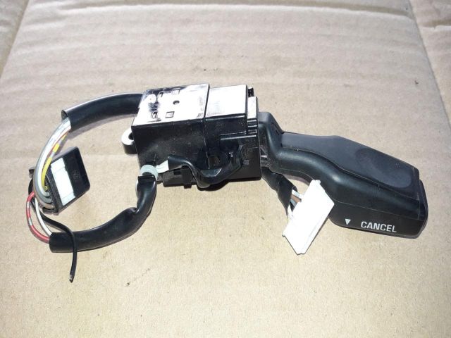 bontott TOYOTA AVENSIS T25 Jobb Multikormány Kapcsoló