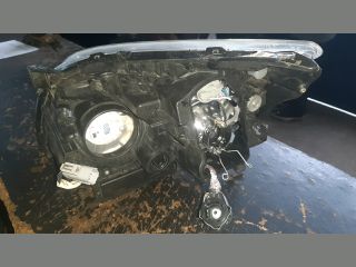 bontott TOYOTA AVENSIS T25 Jobb Xenon Fényszóró