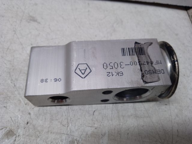 bontott TOYOTA AVENSIS T25 Klíma Tágulási Szelep