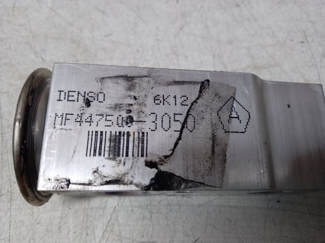 bontott TOYOTA AVENSIS T25 Klíma Tágulási Szelep