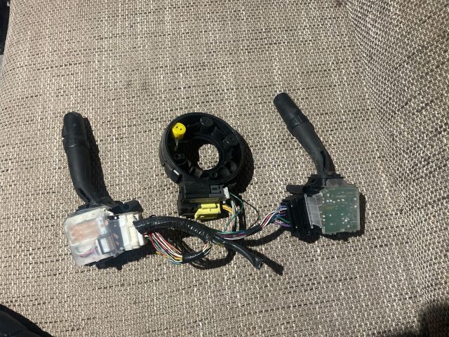 bontott TOYOTA AVENSIS T25 Komplett Kormánykapcsoló (Bajuszkapcsoló)