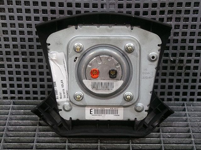 bontott TOYOTA AVENSIS T25 Kormánylégzsák