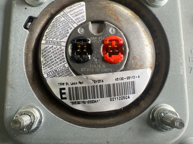 bontott TOYOTA AVENSIS T25 Kormánylégzsák