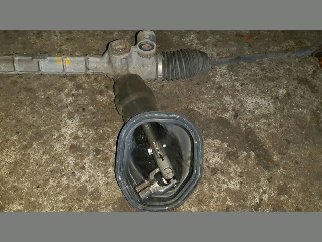 bontott TOYOTA AVENSIS T25 Kormánymű Nem szervós