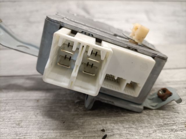 bontott TOYOTA AVENSIS T25 Kormányoszlop Vezérlő