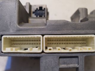 bontott TOYOTA AVENSIS T25 Kormányzár (Elektromos)