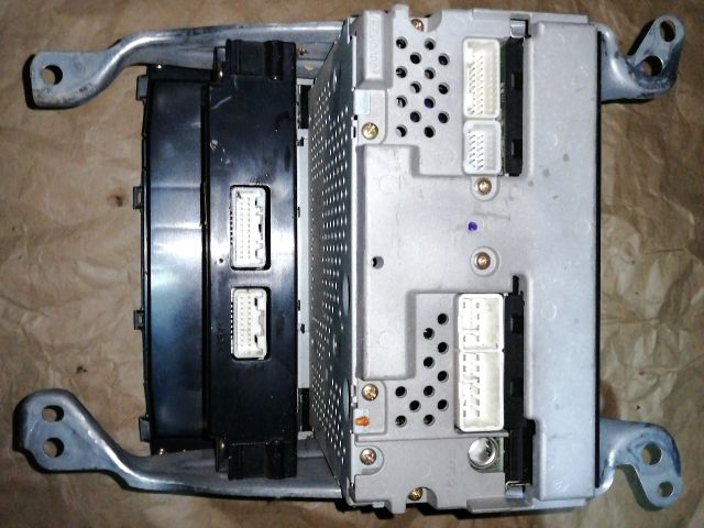 bontott TOYOTA AVENSIS T25 Középkonzol Vezérlő Panel