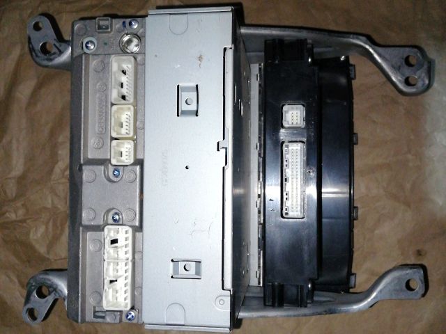 bontott TOYOTA AVENSIS T25 Középkonzol Vezérlő Panel