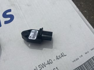 bontott TOYOTA AVENSIS T25 Központi Ütközés Érzékelő