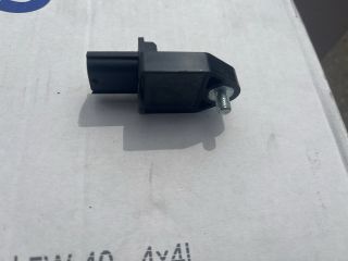 bontott TOYOTA AVENSIS T25 Központi Ütközés Érzékelő