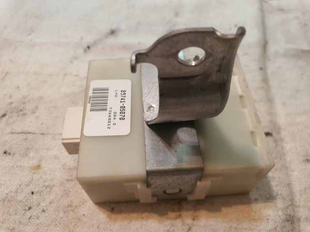 bontott TOYOTA AVENSIS T25 Központizár Elektronika