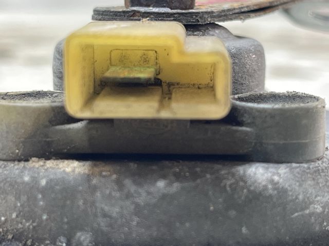 bontott TOYOTA AVENSIS T25 Kürt