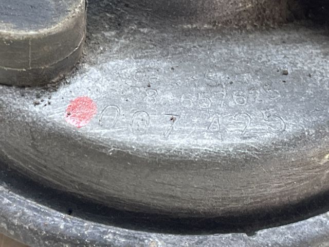 bontott TOYOTA AVENSIS T25 Kürt