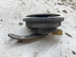 bontott TOYOTA AVENSIS T25 Kürt