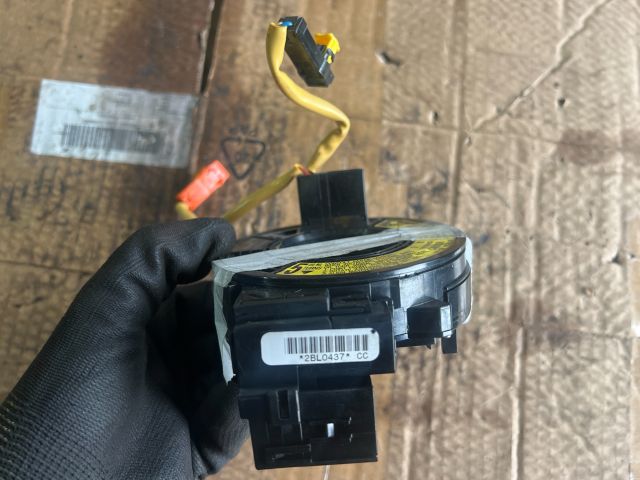 bontott TOYOTA AVENSIS T25 Légzsák Átvezető Szalagkábel