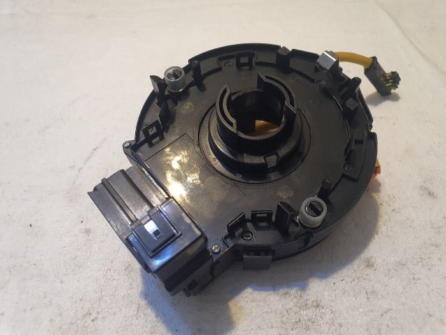 bontott TOYOTA AVENSIS T25 Légzsák Átvezető Szalagkábel