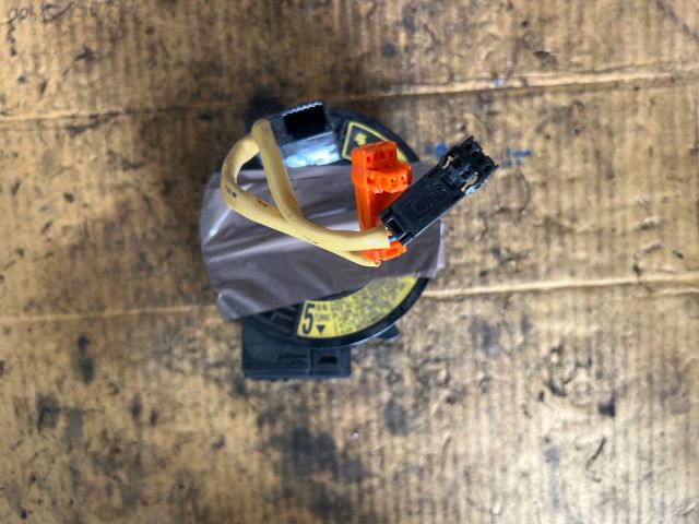 bontott TOYOTA AVENSIS T25 Légzsák Átvezető Szalagkábel