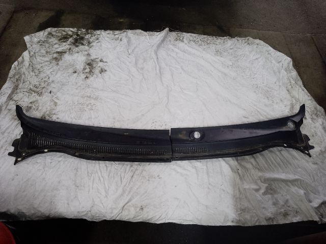 bontott TOYOTA AVENSIS T25 Levélrács