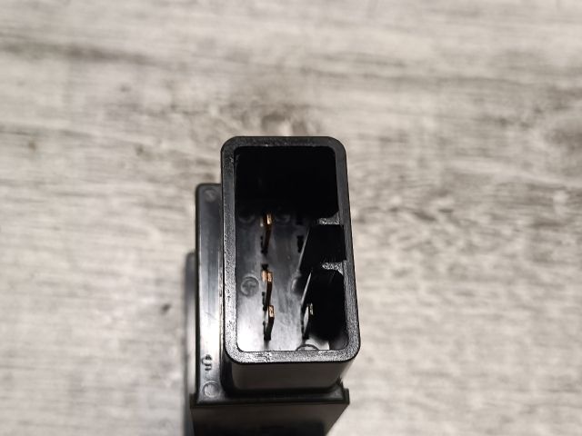 bontott TOYOTA AVENSIS T25 Menetstabilizátor Kapcsoló