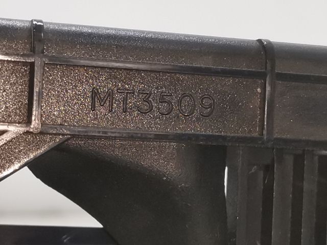 bontott TOYOTA AVENSIS T25 Pohártartó