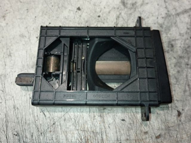 bontott TOYOTA AVENSIS T25 Pohártartó