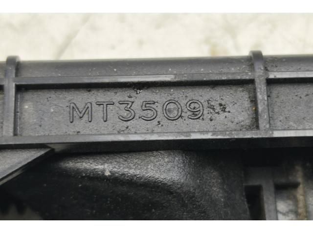 bontott TOYOTA AVENSIS T25 Pohártartó