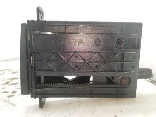 bontott TOYOTA AVENSIS T25 Pohártartó