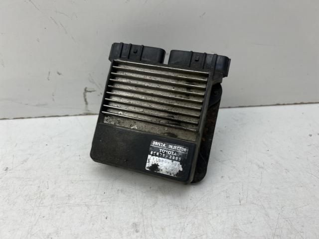 bontott TOYOTA AVENSIS T25 Porlasztó Elektronika