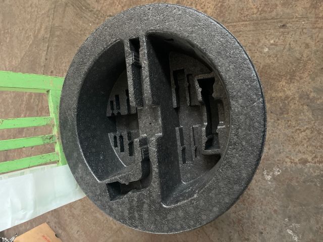 bontott TOYOTA AVENSIS T25 Pótkerék Szerszámtartó