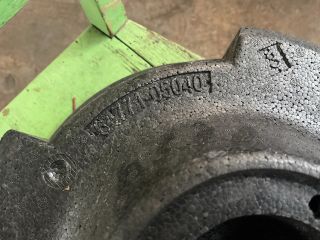 bontott TOYOTA AVENSIS T25 Pótkerék Szerszámtartó