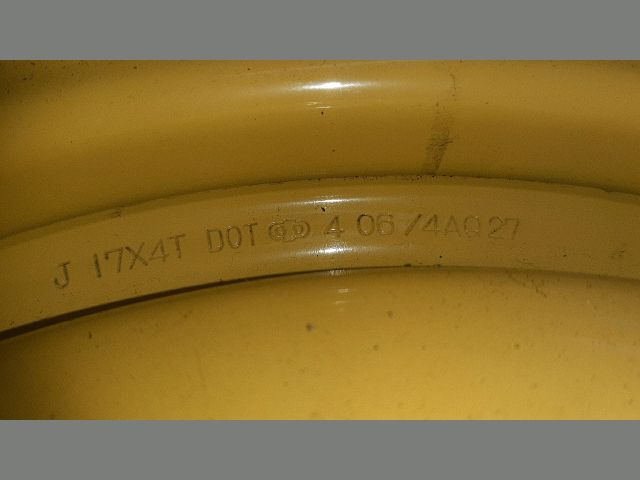 bontott TOYOTA AVENSIS T25 Pótkerék