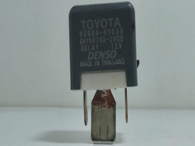 bontott TOYOTA AVENSIS T25 Relé