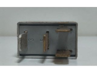 bontott TOYOTA AVENSIS T25 Relé