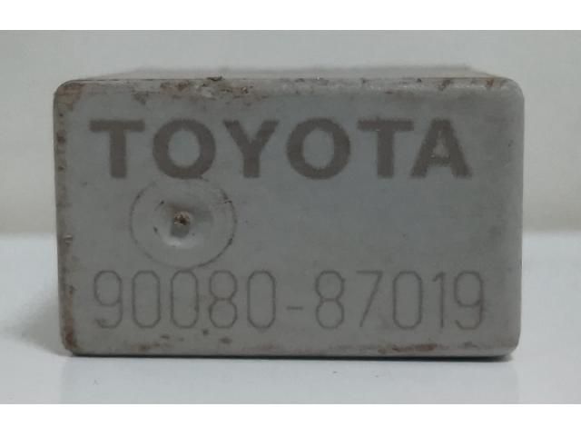 bontott TOYOTA AVENSIS T25 Relé