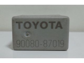 bontott TOYOTA AVENSIS T25 Relé