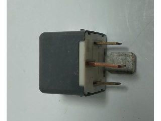 bontott TOYOTA AVENSIS T25 Relé