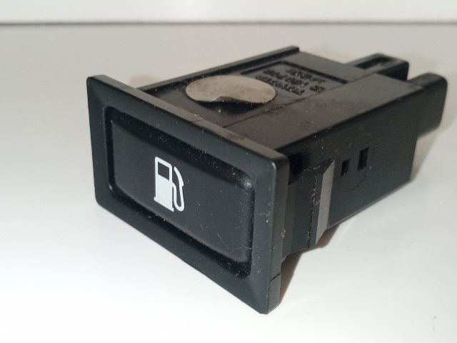 bontott TOYOTA AVENSIS T25 Tankajtó Nyitó Kar / Gomb